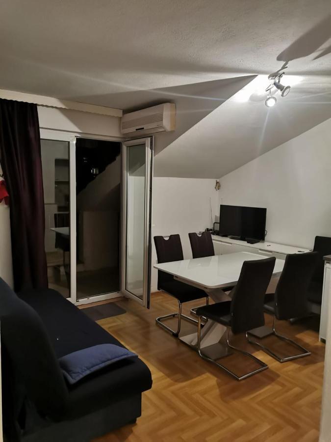 Apartments Tomisa Split Bagian luar foto