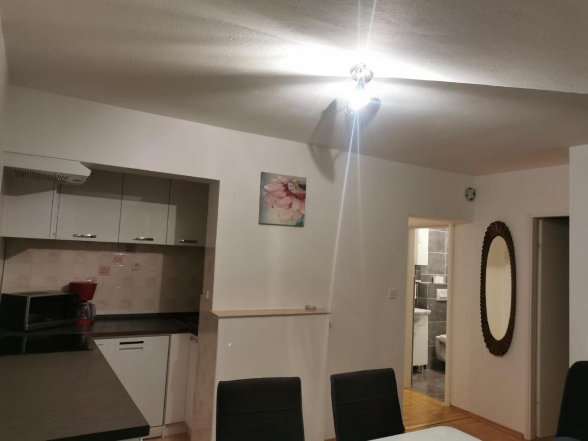 Apartments Tomisa Split Bagian luar foto
