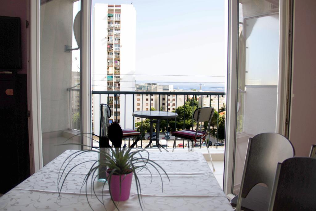 Apartments Tomisa Split Ruang foto